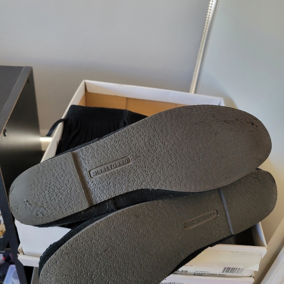 Minnetonka 3-Tier Moccasin Boot - Picture 6 of 6